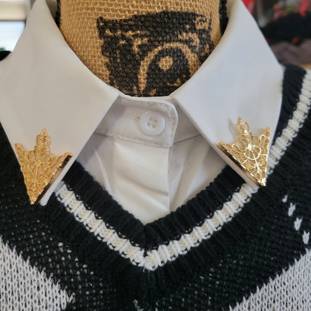 Western filigree gold tone collar tip lapel pins
